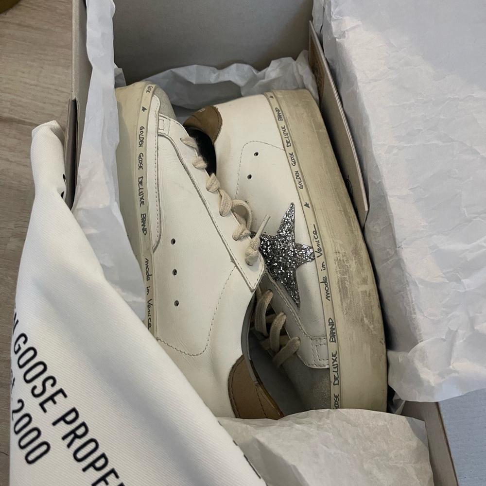 Hi Star Golden Goose size 36 shoes - Hardly Worn